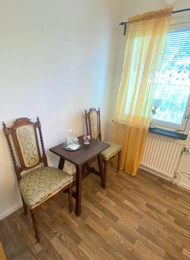 Gullringens Vaerdshus & Hotell Екстер'єр фото