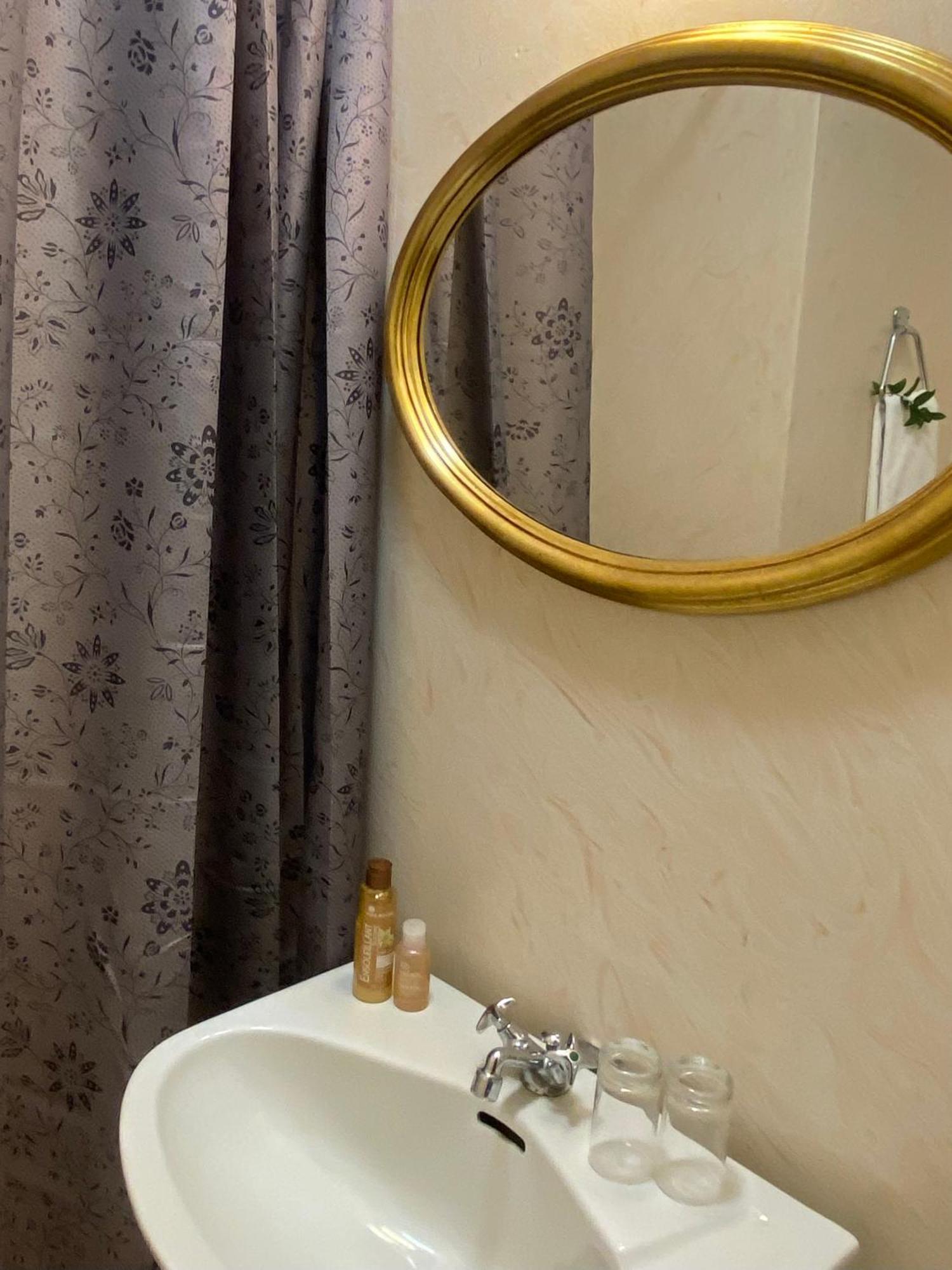 Gullringens Vaerdshus & Hotell Екстер'єр фото